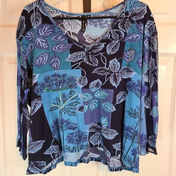 Le Mieux Studio Woman's Long Sleeve Blouse,  Size: XL, Color: Blue/Black w/ leaf - Picture 4 of 16